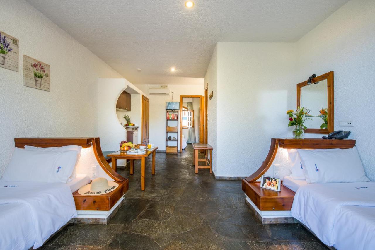 Folia Apartments Chania Agia Marina  ภายนอก รูปภาพ